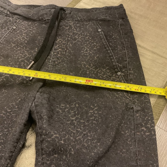 ALEMBIKA Iconic Stretch Pull on Denim in a lace design. - Picture 11 of 15
